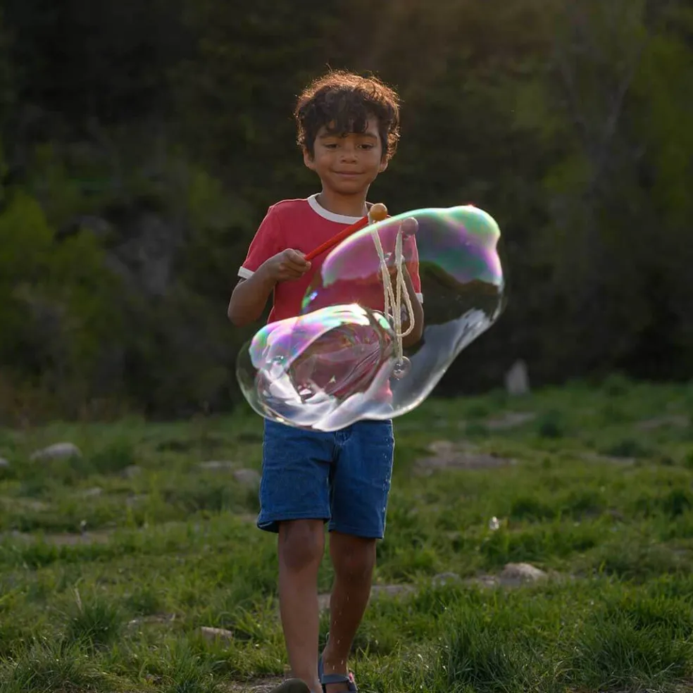 Far Out Bubbles - Giant Bubble Kit