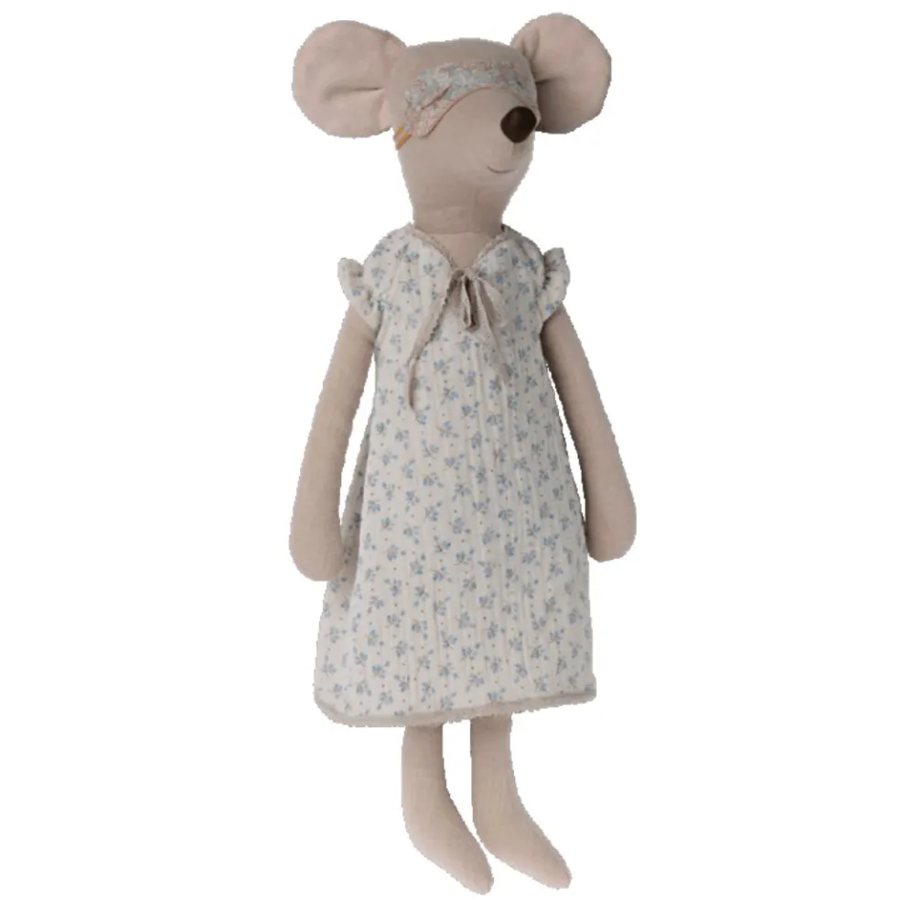 Maxi Mouse in a Nightgown