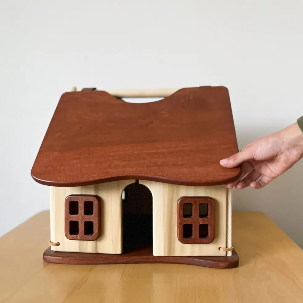 Thimbleberry Cottage - Classic Wooden Dollhouse